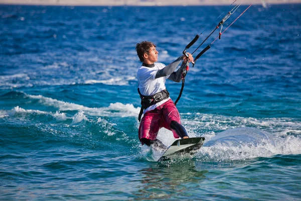 Kite surf en el mar — Foto de Stock