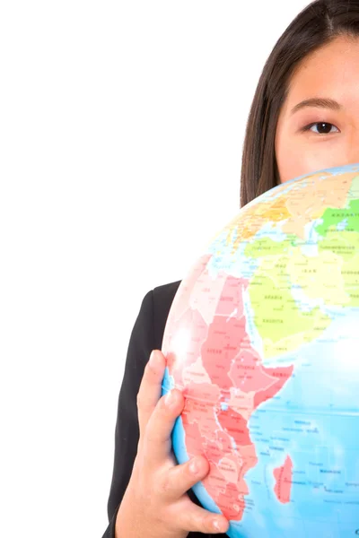 Femme d'affaires asiatique avec globe — Photo