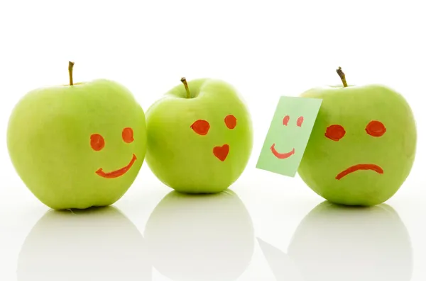 Три зелёных яблока — стоковое фото