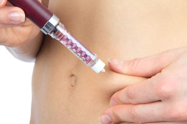 Cukrzycy pacjent przygotowuje się do insuliny strzał — Zdjęcie stockowe