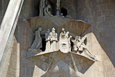 gaudi tarafından heykeller. Sagrada familia Kilisesi. Barcelona, İspanya.