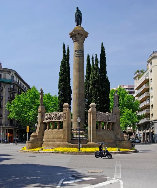 Barcelona City dikey bir anıt. İspanya, Avrupa. — Stok fotoğraf