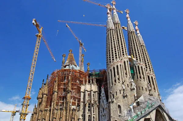 Sagrada familia gotiska templet byggnad. Barcelona, spain.2009. — Stockfoto