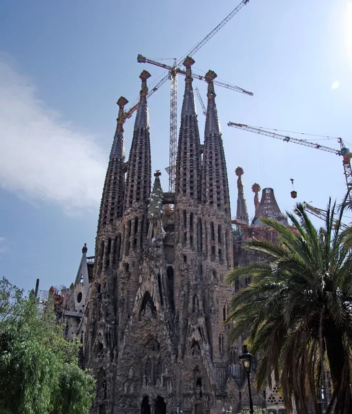 Sagrada familia gotycka świątynia budynek. Barcelona, spain.2009. — Zdjęcie stockowe
