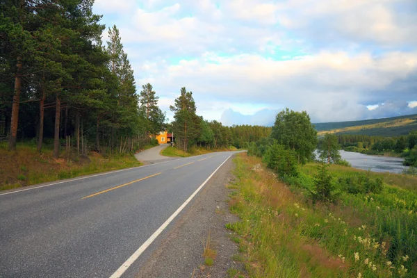 Straße von Oslo nach Bergen in Norwegen. — Stockfoto