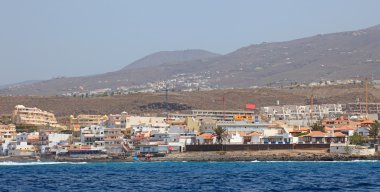 Atlantik Okyanusu üzerinden tenerife adasının panoramik görünüm.