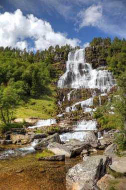 Norveç, İskandinav Avrupa güzel şelale.