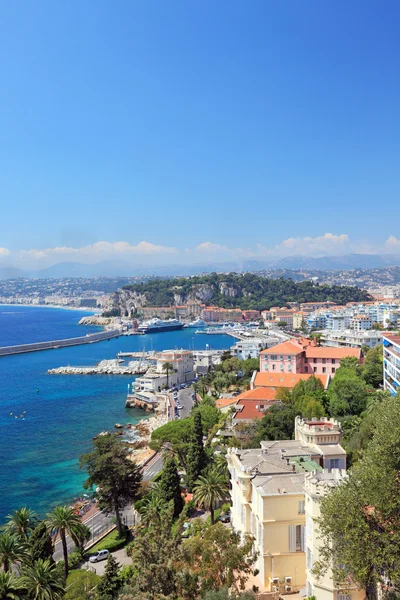 Hermoso puerto de Niza con grandes cruceros, Francia, Europa . —  Fotos de Stock