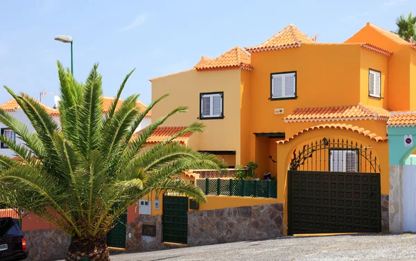 Edifício de villa espanhola de luxo, Ilha de Tenerife, Canário . — Fotografia de Stock