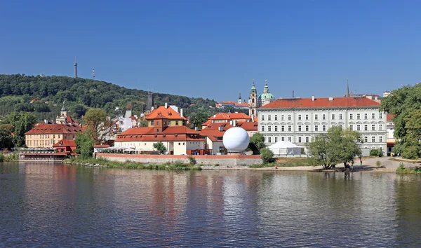 Paesaggio urbano della vecchia Praga centrale, capitale della Repubblica Ceca . — Foto Stock