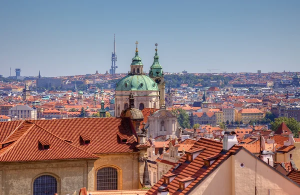 Vecchia città vista a Praga, Ceco . — Foto Stock