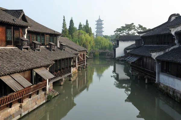 중국 전통 스타일 wuzhen 마을에서 건물 — 스톡 사진