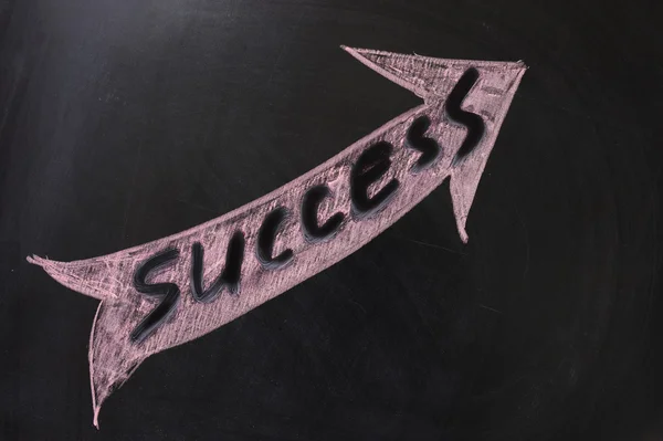 Palabra de éxito escrita en una flecha —  Fotos de Stock