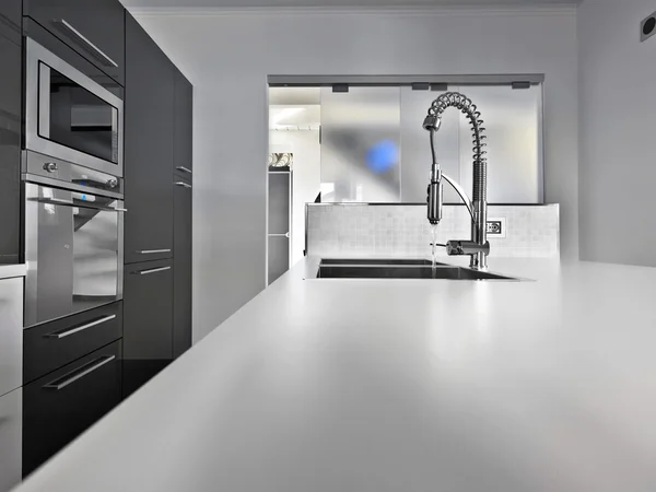 Moderne keuken high-tech — Stockfoto