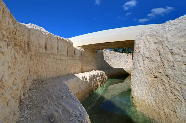 사암 다리와 운하 — 스톡 사진