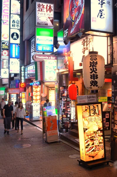 La vita notturna di Tokyo — Foto Stock