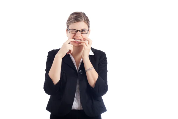 Стрессовая женщина грызет ногти — стоковое фото