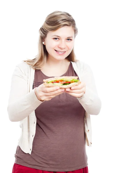 Mulher feliz segurando sanduíche — Fotografia de Stock