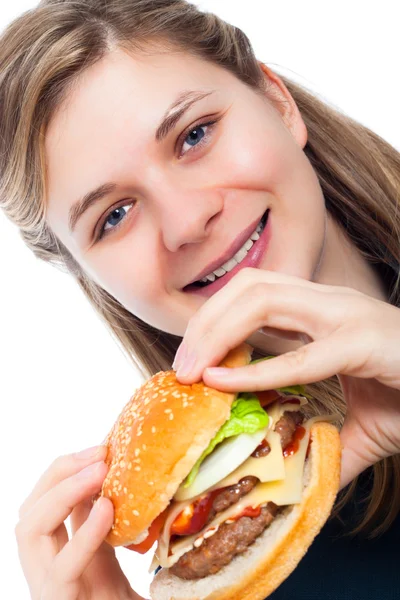 Lycklig kvinna med hamburgare — Stockfoto