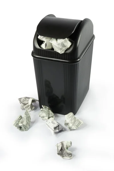 Tam Doları binfull dolarlık kağıt para çöp kutusu — Stok fotoğraf