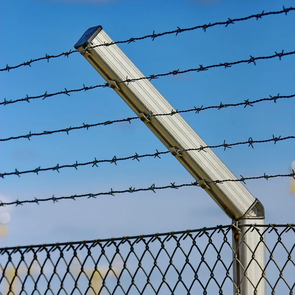 Razor wire fence — Stock Photo, Image
