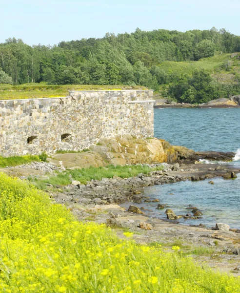 Parede de pedra de Suomenlinna Fortaleza de Sveaborg em Helsinque, Finlândia — Fotografia de Stock