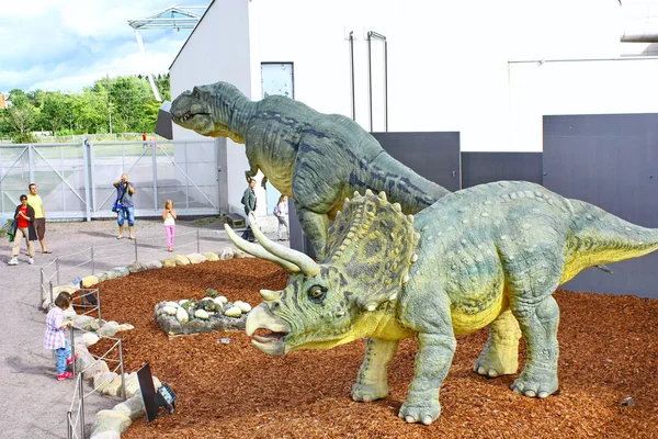 Exposición de dinosaurios en el Centro de Ciencias Finlandés Heureka —  Fotos de Stock