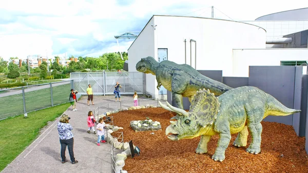 恐龙展在芬兰科学中心 heureka — 图库照片