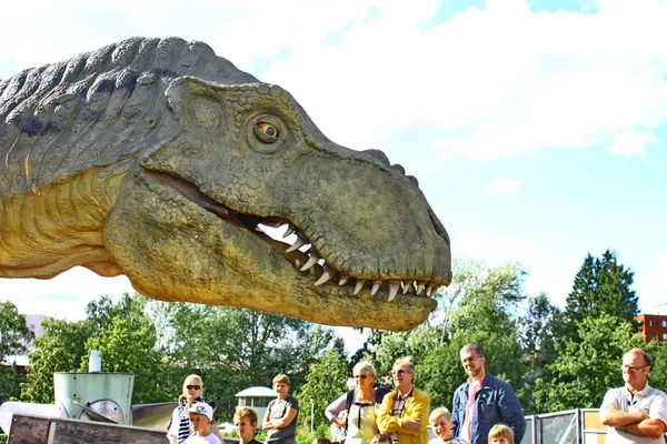 핀란드 과학 센터과 공룡 전시회 — 스톡 사진