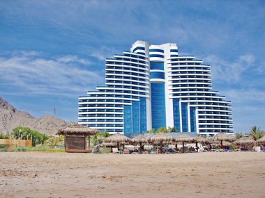 Le Meridien Al Aqah Beach Resort