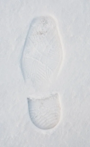 Traço do sapato do homem na neve — Fotografia de Stock