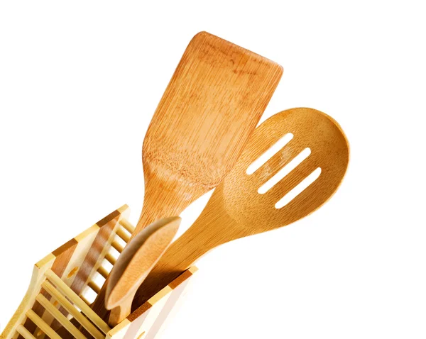 Conjunto de utensílios de cozinha feitos de bambu, isolados — Fotografia de Stock