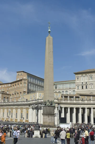 Obelisk in Vatican — Stock Photo, Image