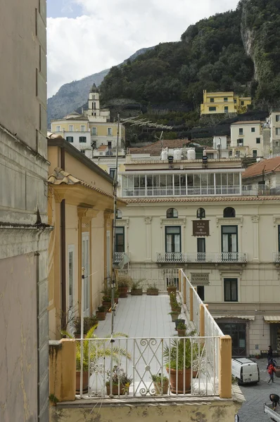 Amalfi-Lebensstil im Hinterhof — Stockfoto