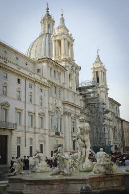 Barok Bazilikası ve piazza navona çeşme