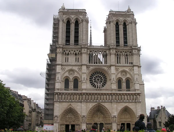 大教堂巴黎圣母院的巴黎 — 图库照片