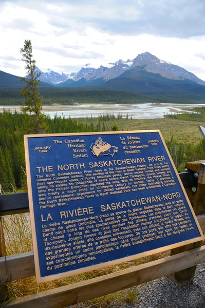 Az Észak-Saskatchewan folyó — Stock Fotó