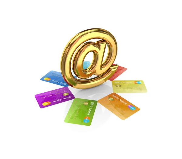 Barevné kreditní karty kolem zlatý zavináč. — Stock fotografie