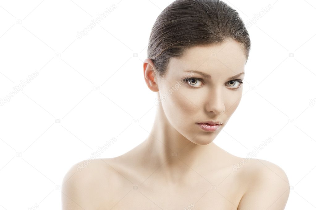 Beauty style face shot, her face is turned of three- quarters