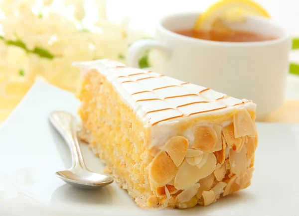 Almond cake — Stock Photo, Image