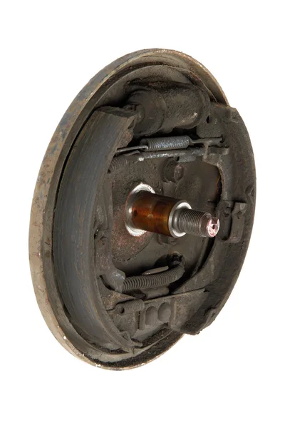 Almofadas de freio antigas e tambor de freio do cilindro (isolado ) — Fotografia de Stock
