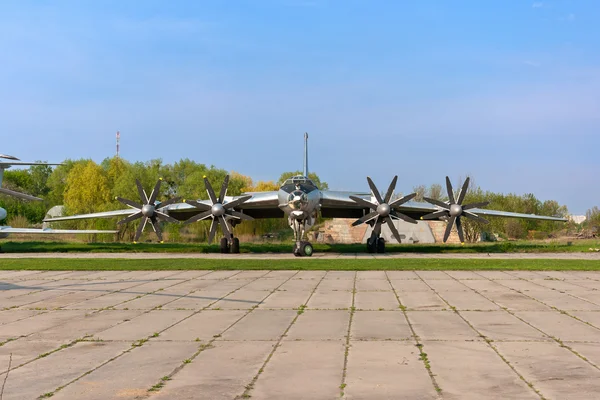 图波列夫 tu-142 架飞机 — 图库照片
