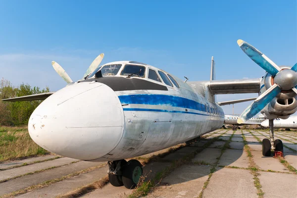 Самолет Ан-24 — стоковое фото