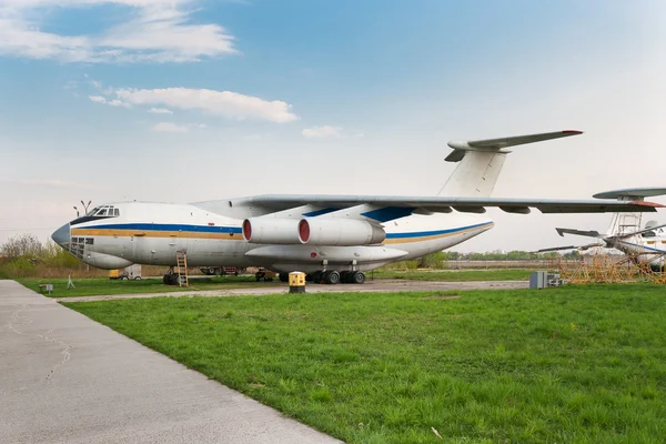 Ilyushin Il-76 uçak — Stok fotoğraf