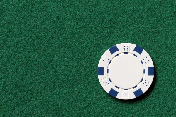 Biały poker chip — Zdjęcie stockowe