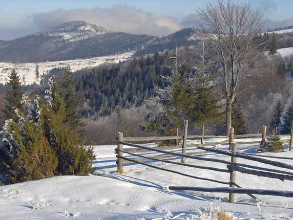 Inverno monte paisagem — Fotografia de Stock