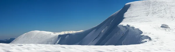 Vintern bergen åsen — Stockfoto
