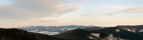 새벽 산 풍경 — 스톡 사진