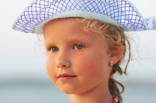 Small girl portrait — Stock Photo, Image