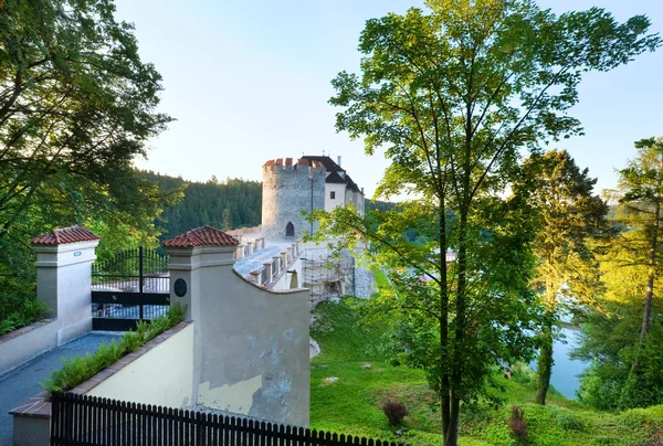 Βράδυ sternberk κάστρο στην Τσεχική Δημοκρατία — Φωτογραφία Αρχείου